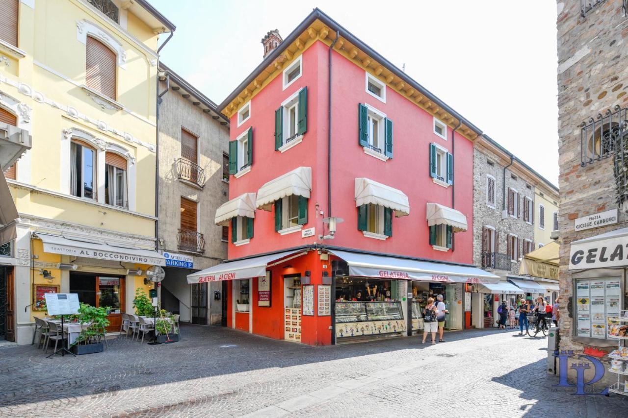 Desenzanoloft Official Partner Marriott Homes & Villas - Queen Of Sirmione Castle View Екстер'єр фото